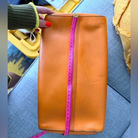 Louis Vuitton Orange Epi Leather Speedy Handbag - Picture 2 of 16